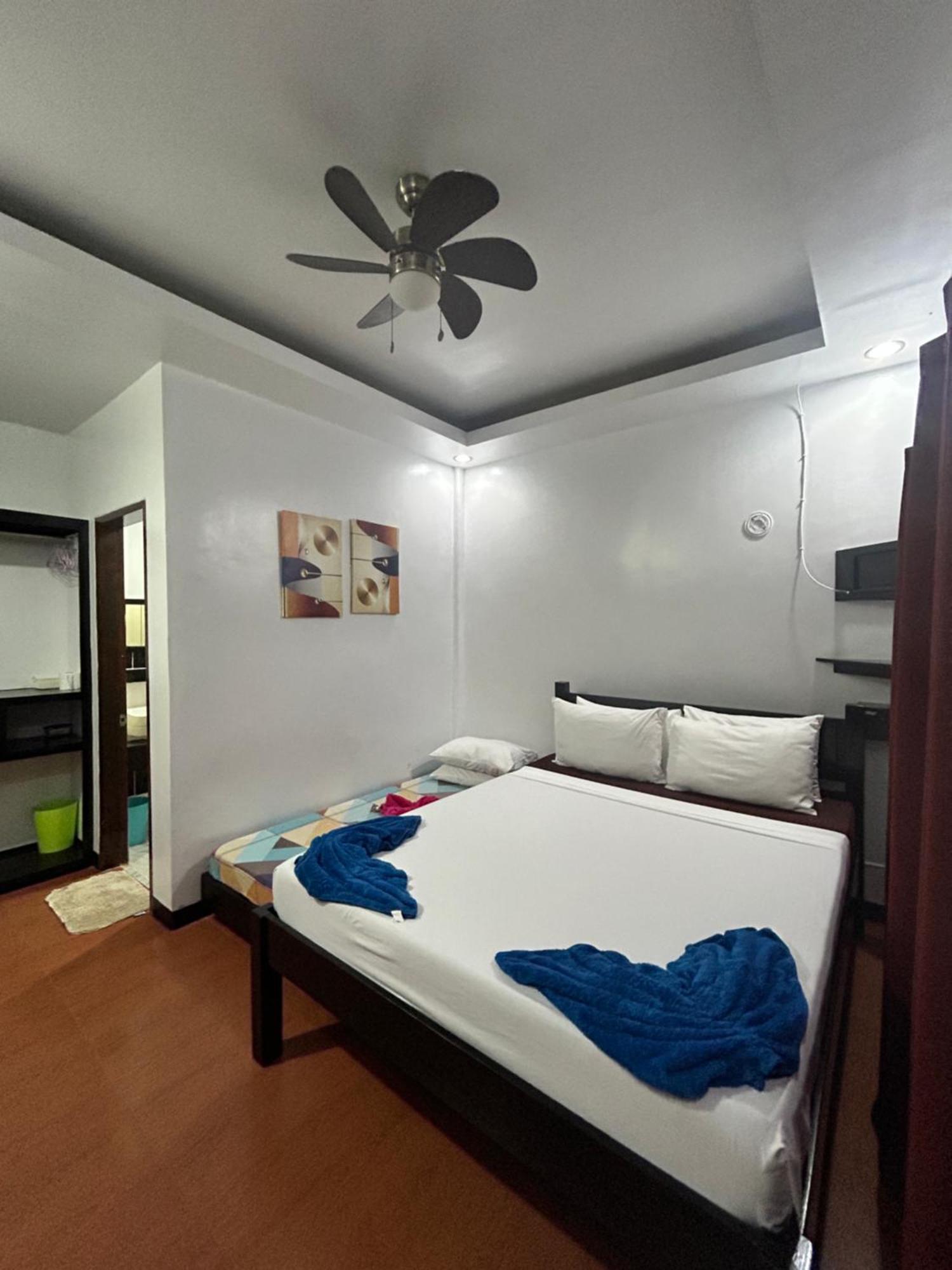 Seaslugs Travellers Inn El Nido Extérieur photo