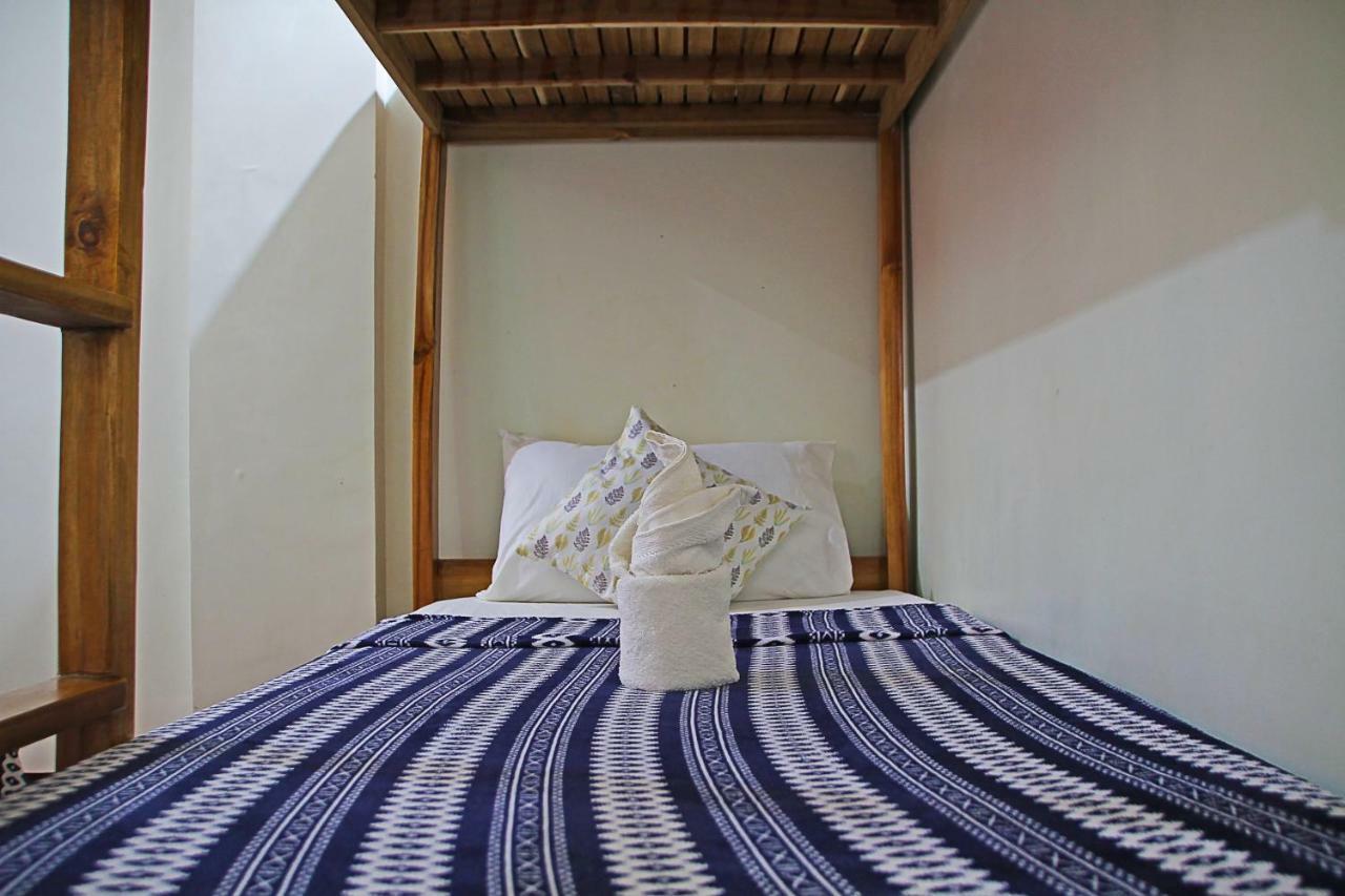 Seaslugs Travellers Inn El Nido Extérieur photo