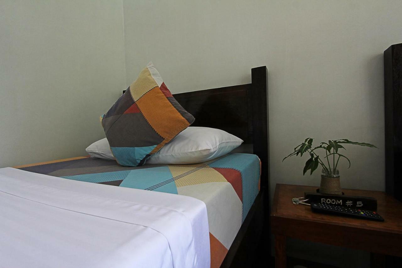 Seaslugs Travellers Inn El Nido Extérieur photo